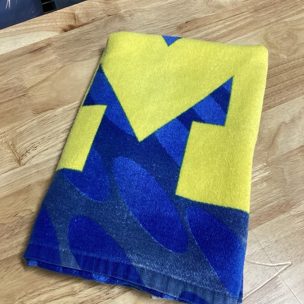 Vintage Northwest University Of Michigan Wolverines‎ Beach Towel
